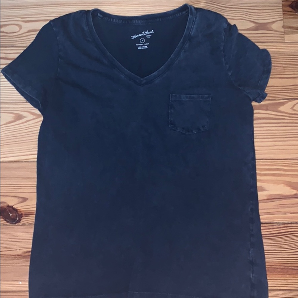 Navy blue t shirt